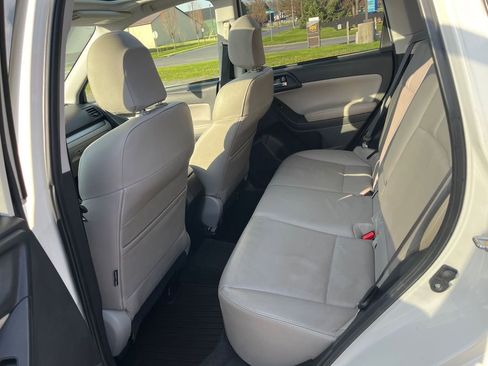 Used 2014 Subaru Forester 2.5i Limited w/ Protection Package #2 image 23