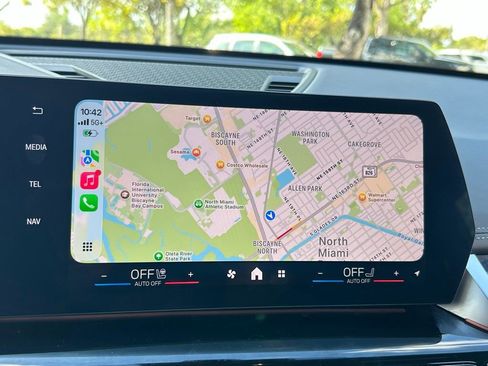 Used 2025 BMW X1 xDrive28i image 21