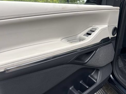 New 2026 Lincoln Navigator Reserve AWD/4WD image 13