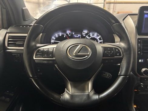 Used 2023 Lexus GX 460 Premium image 14