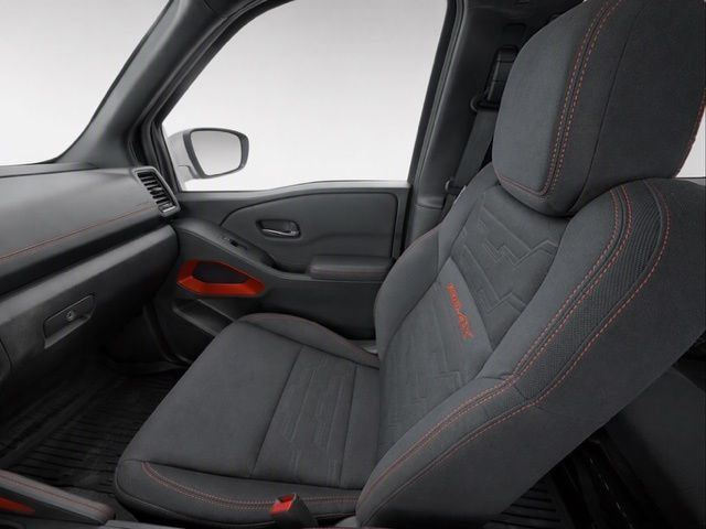 Used 2022 Nissan Frontier PRO-4X AWD/4WD image 16