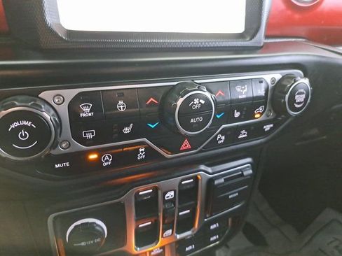 Used 2021 Jeep Wrangler Unlimited Rubicon image 13