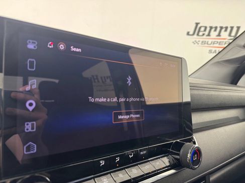 Used 2025 Chevrolet Colorado Trail Boss AWD/4WD image 18