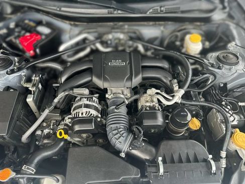 Used 2023 Toyota GR86 w/ ALL Weather Mat Package (TMS) RWD image 27