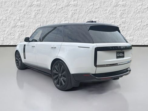 Used 2023 Land Rover Range Rover SV AWD/4WD image 5