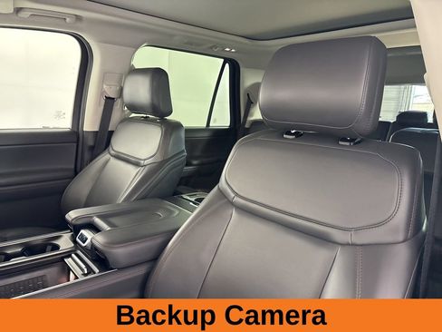 Used 2025 Ford Expedition Active AWD/4WD image 11