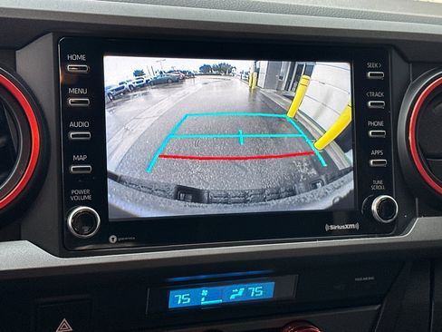 Used 2021 Toyota Tacoma TRD Sport w/ Technology Package image 25