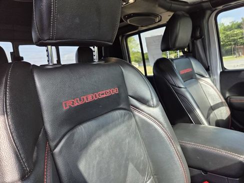 Used 2020 Jeep Gladiator Rubicon AWD/4WD image 34