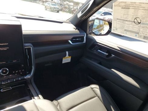 New 2026 GMC Yukon XL Denali image 15