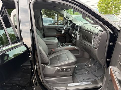 Used 2022 GMC Sierra 1500 SLT w/ SLT Premium Package AWD/4WD image 28