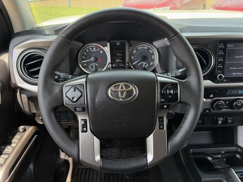 Used 2022 Toyota Tacoma SR5 image 14