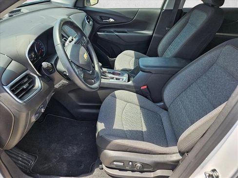Used 2024 Chevrolet Equinox LT FWD image 12