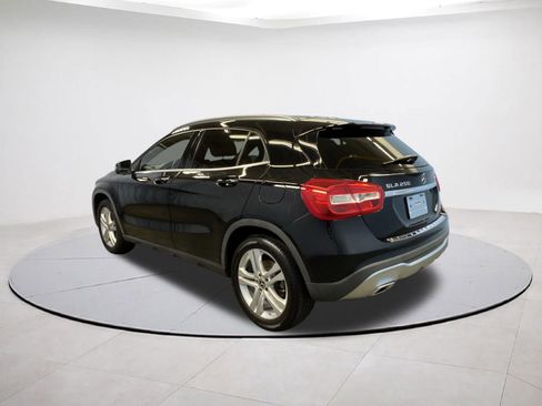 Used 2018 Mercedes-Benz GLA 250 4MATIC image 4