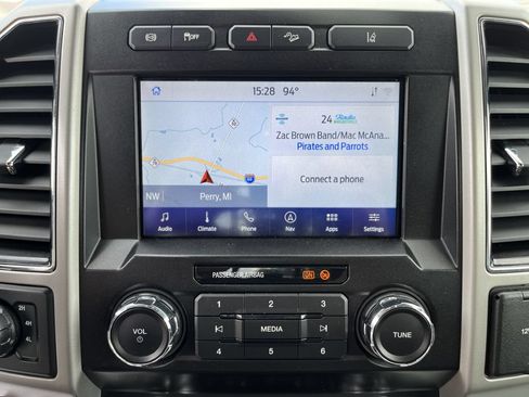 Used 2020 Ford F250 Lariat w/ Lariat Ultimate Package AWD/4WD image 19