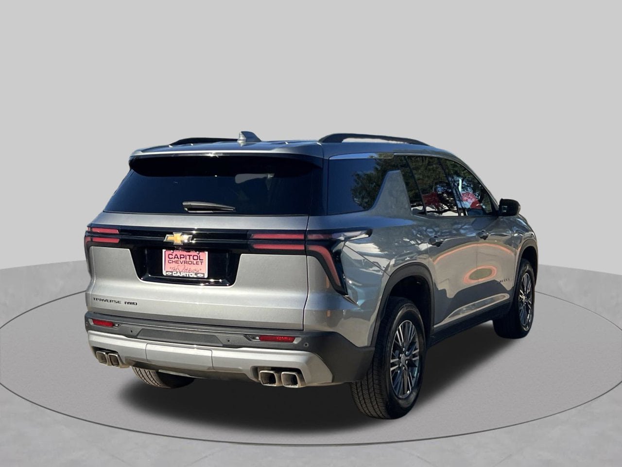Used 2026 Chevrolet Traverse LT AWD/4WD image 6