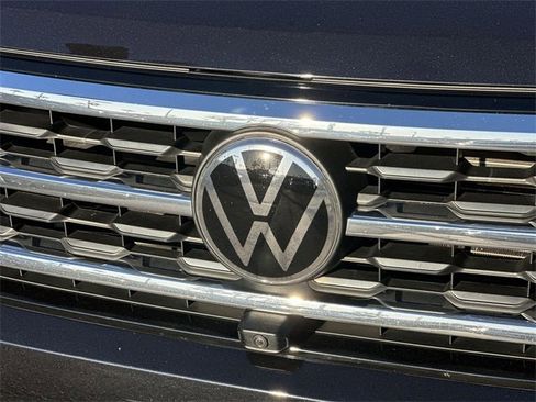 Used 2022 Volkswagen Atlas SEL Premium image 31