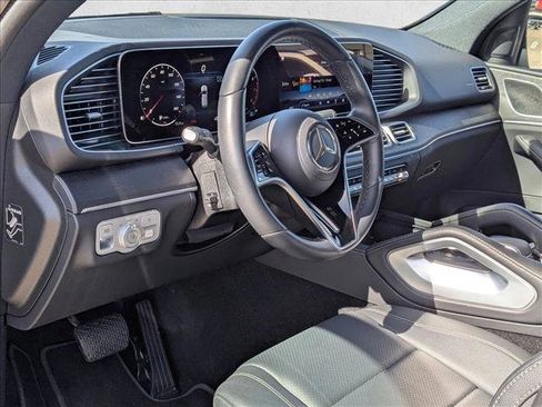 Used 2025 Mercedes-Benz GLE 350 4MATIC image 9