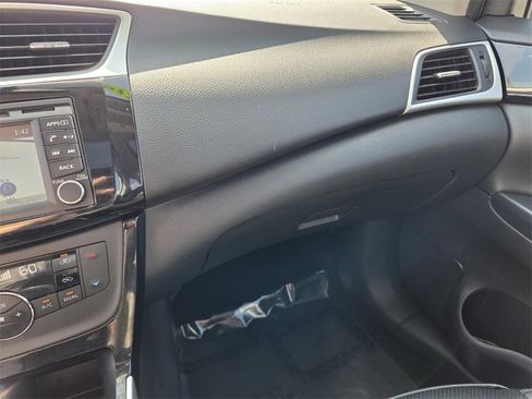 Used 2017 Nissan Sentra SL w/ SL Premium Technology Package image 28
