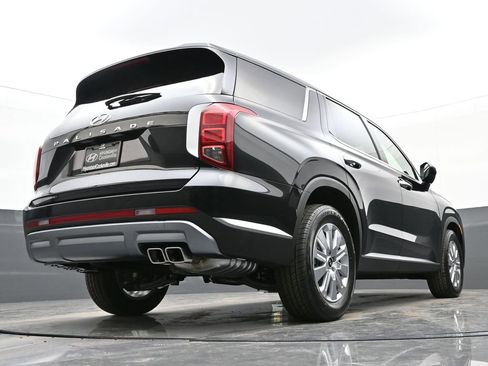 Used 2025 Hyundai Palisade SE image 25