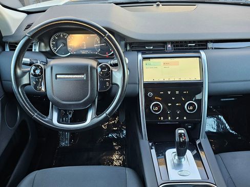 Used 2020 Land Rover Discovery Sport image 22