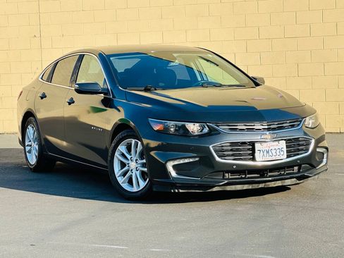 Used 2017 Chevrolet Malibu Hybrid w/ Driver Confidence Package FWD image 1