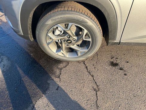 New 2026 Chevrolet Trax LT w/ LT Convenience Package image 34