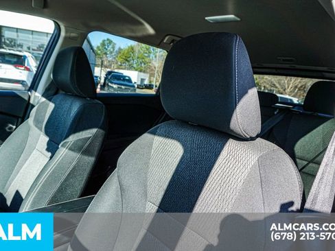 Used 2025 Nissan Rogue SV image 18