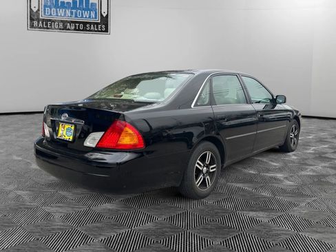 Used 2001 Toyota Avalon XLS image 6