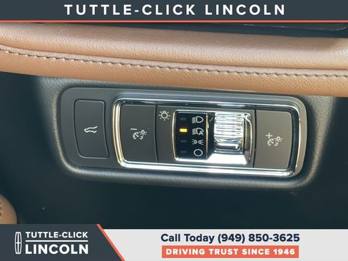 Certified 2023 Lincoln Aviator Reserve w/ Equipment Group 201A RWD image 25