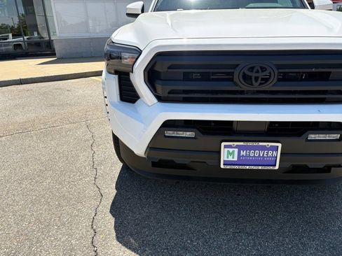 New 2026 Toyota Tacoma SR5 AWD/4WD image 8