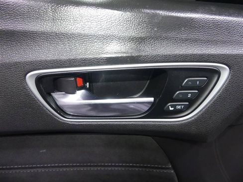 Used 2018 Acura TLX V6 w/ Technology Package FWD image 16