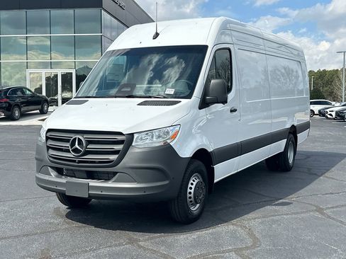 New 2026 Mercedes-Benz Sprinter 3500 image 3