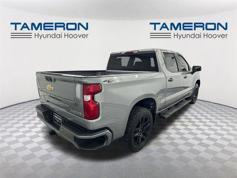 Used 2023 Chevrolet Silverado 1500 Custom image 5