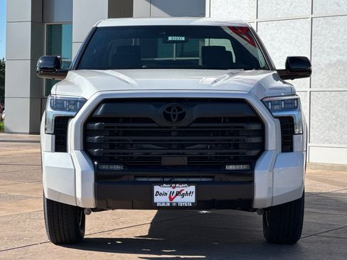 New 2026 Toyota Tundra Limited AWD/4WD image 10