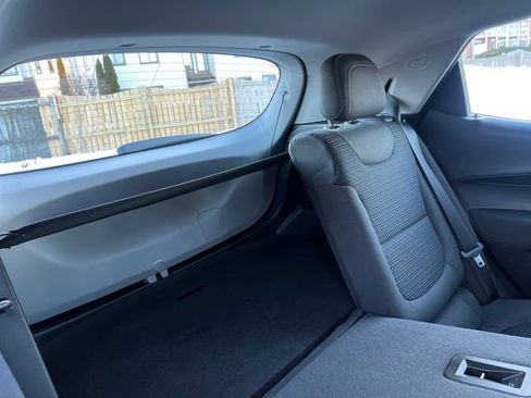 Used 2022 Chevrolet Bolt LT image 30