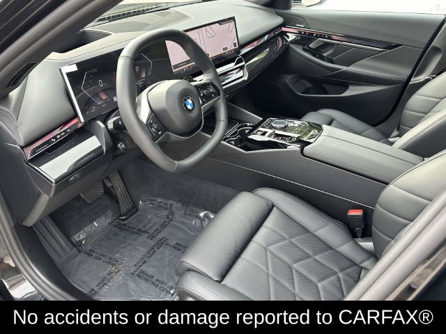 Used 2027 BMW 530i xDrive w/ Premium Package AWD/4WD image 2