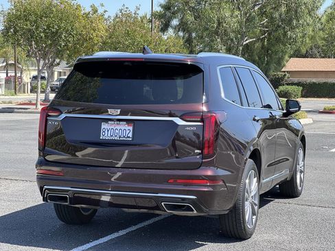 Used 2020 Cadillac XT6 Premium Luxury FWD image 3
