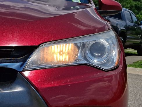 Used 2017 Toyota Camry LE FWD image 11
