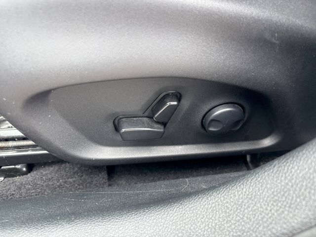 Used 2024 Jeep Compass Limited AWD/4WD image 12