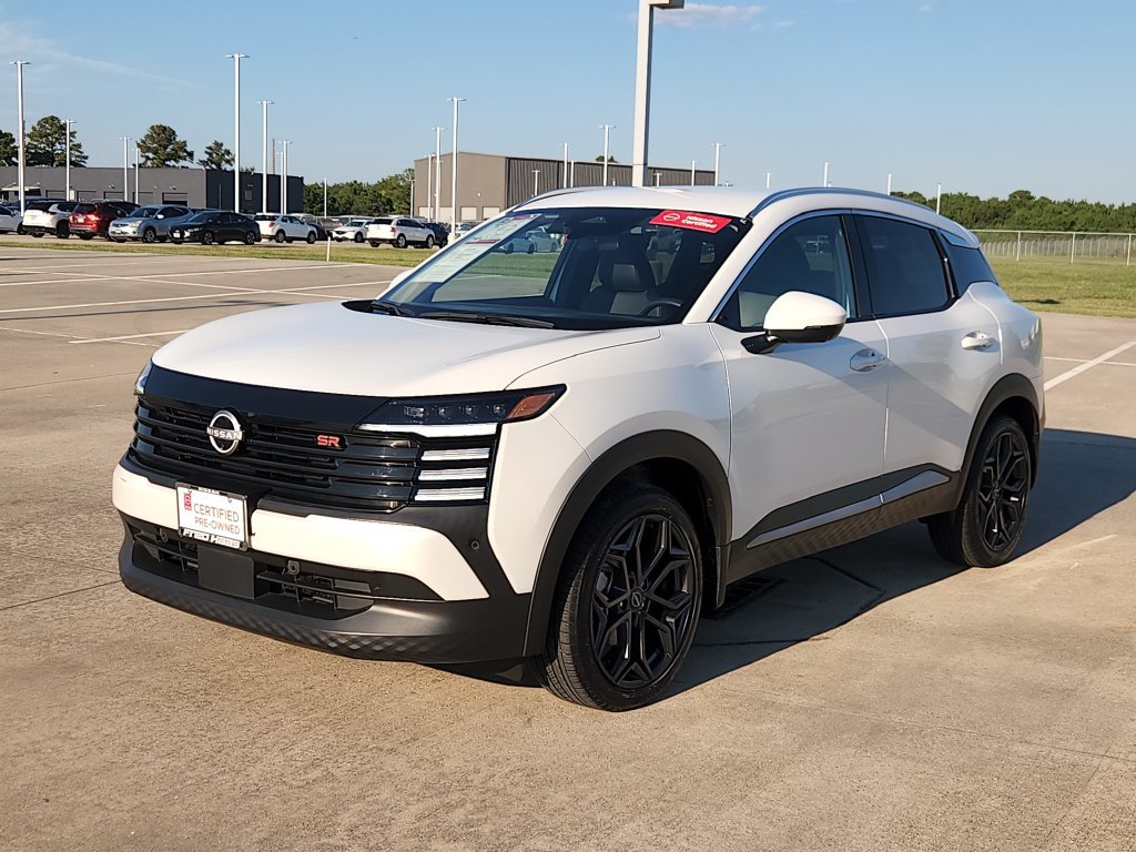 Certified 2025 Nissan Kicks SR FWD image 9