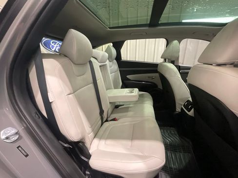 Used 2024 Hyundai Tucson Limited FWD image 16