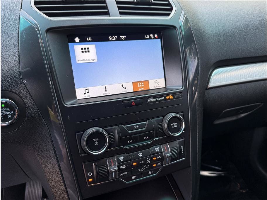 Used 2019 Ford Explorer XLT w/ Equipment Group 201A FWD image 15