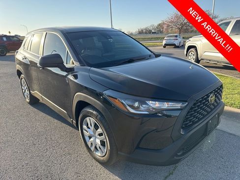 Used 2022 Toyota Corolla Cross L image 1