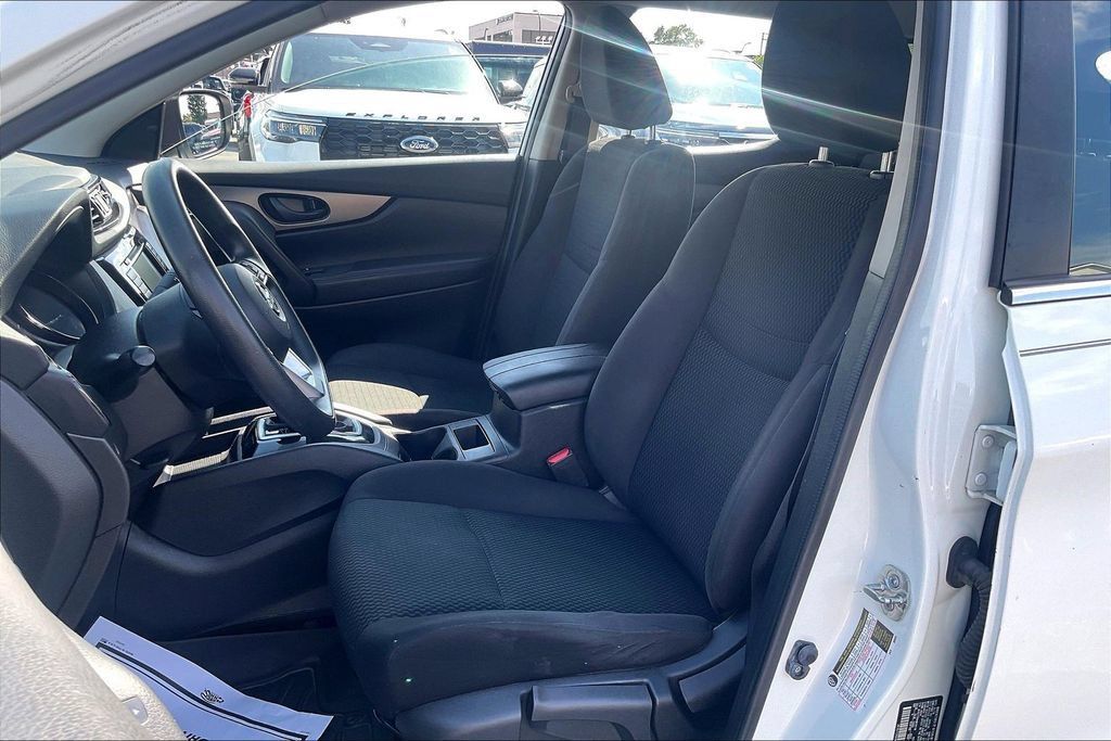 Used 2019 Nissan Rogue Sport S AWD/4WD image 24