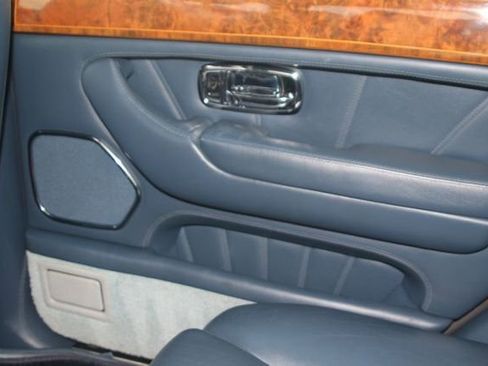 Used 1999 Rolls-Royce Silver Seraph image 27