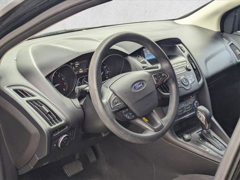 Used 2018 Ford Focus SE image 10