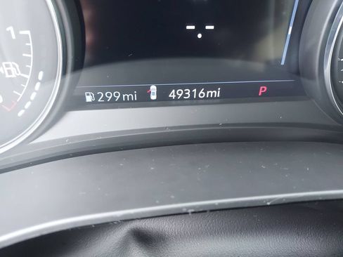 Used 2023 Cadillac XT6 Sport w/ Technology Package AWD/4WD image 19
