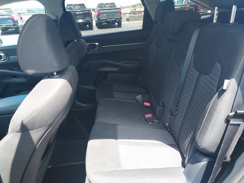 Used 2026 Kia Sorento LX FWD image 14
