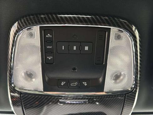 Used 2021 Jeep Grand Cherokee Altitude AWD/4WD image 30