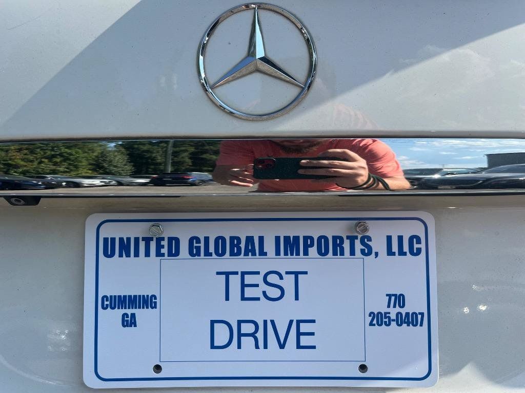 Used 2011 Mercedes-Benz R 350 4MATIC image 11